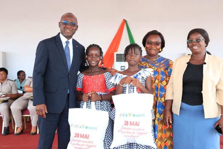 Célébration de la journée mondiale de la gestion de l’hygiène Menstruelle en milieu scolaire: Les jeunes filles de Tiassalé, NDouci, et N’zianouan sensibilisées.