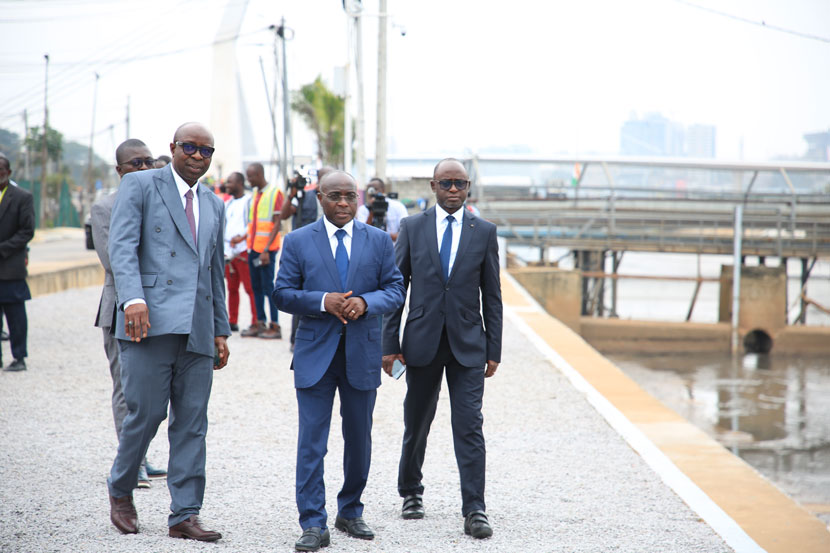 En prélude à l’inauguration du pont à Hauban: Le Ministre Bouaké Fofana s’assure du curage de la baie de Cocody
