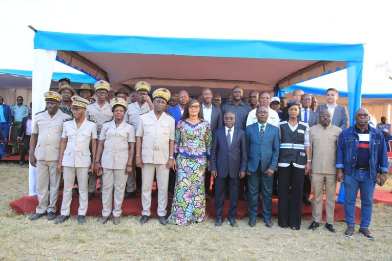 Hydraulique Urbaine – Systèmes complets Le Ministre Bouaké FOFANA a lancé les travaux de la première phase à Galebré.