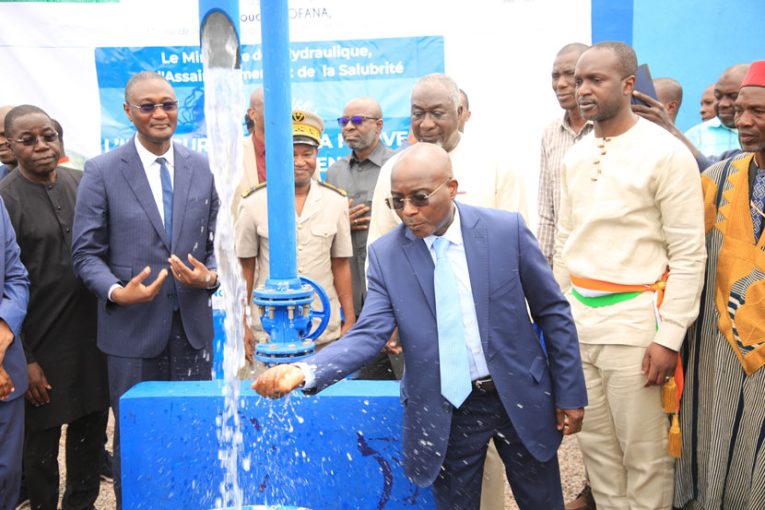 MINHAS / HYDRAULIQUE Touba et Foungbesso accueillent chacun son nouveau château d’eau