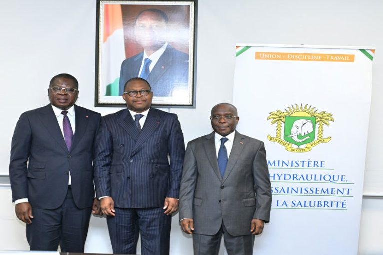 Le Ministre Amédé KOFFI KOUAKOU prend la main