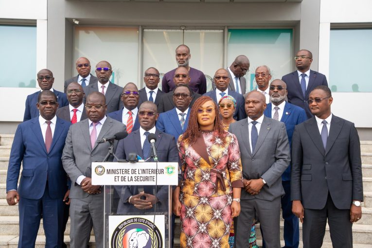 Le Gouvernement appelle à la vigilance et au strict respect des consignes de sécurité.