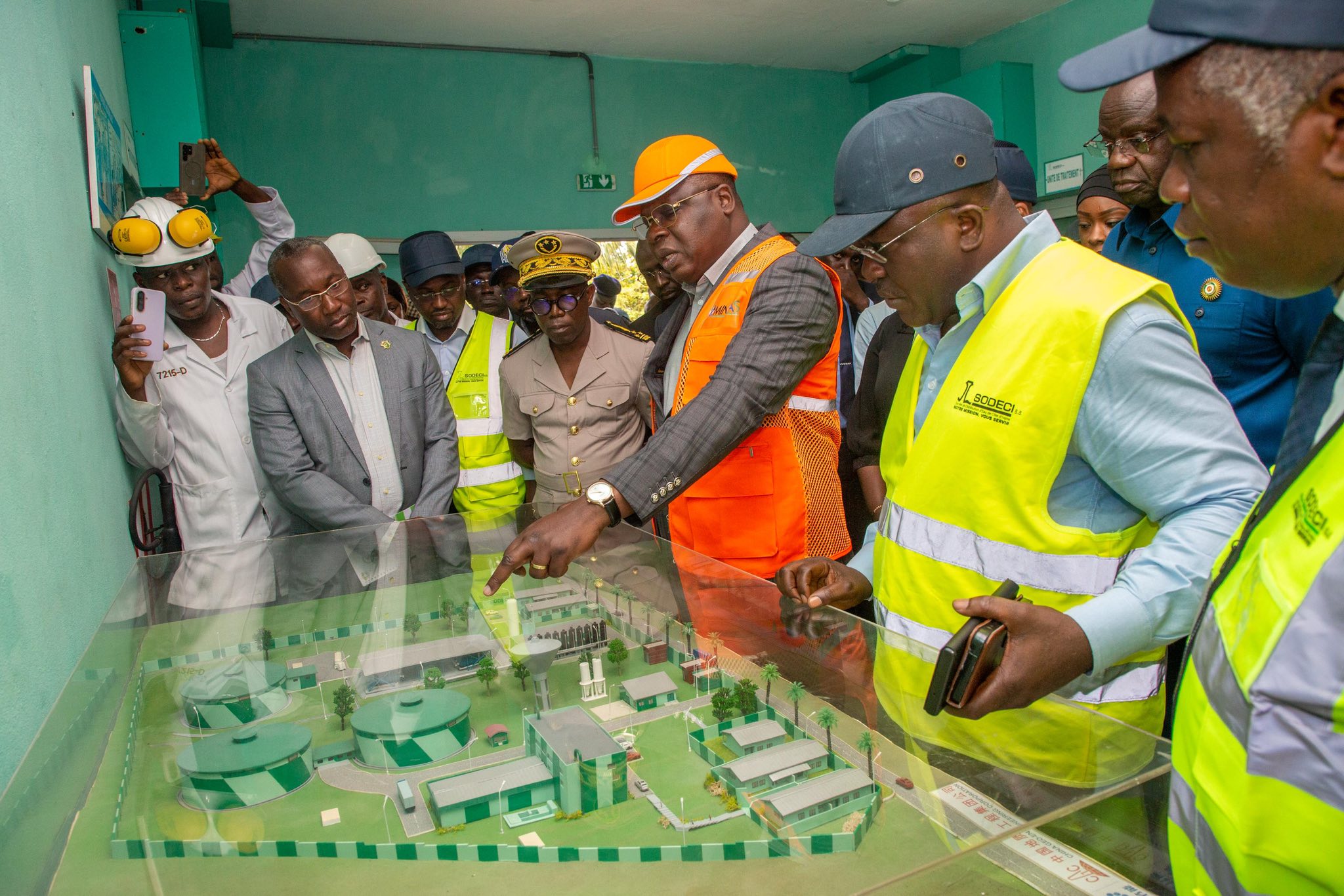 VISITE DES DEUX USINES DE TRAITEMENT D’EAU A BONOUA